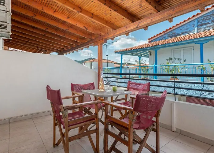 Adonis Aparthotel 3*